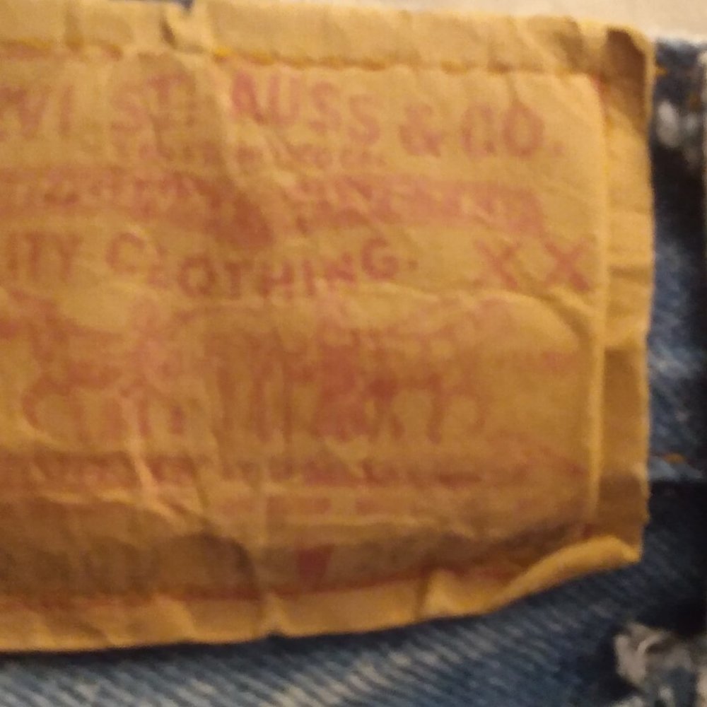 levis used